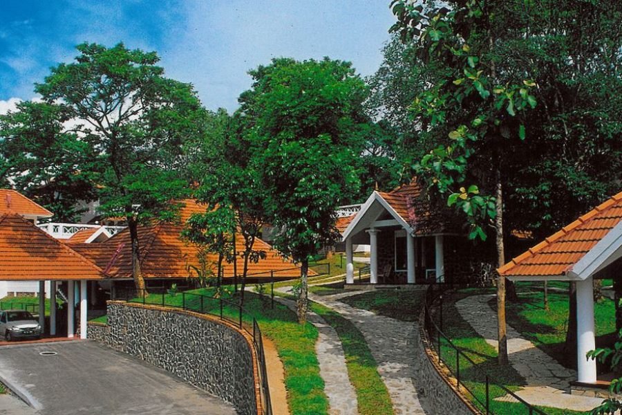 (4N/5D) – ( HIGHEND ) Magnificent Kerala (2N Munnar + 1N Thekkady + 1N Kumarakom)
