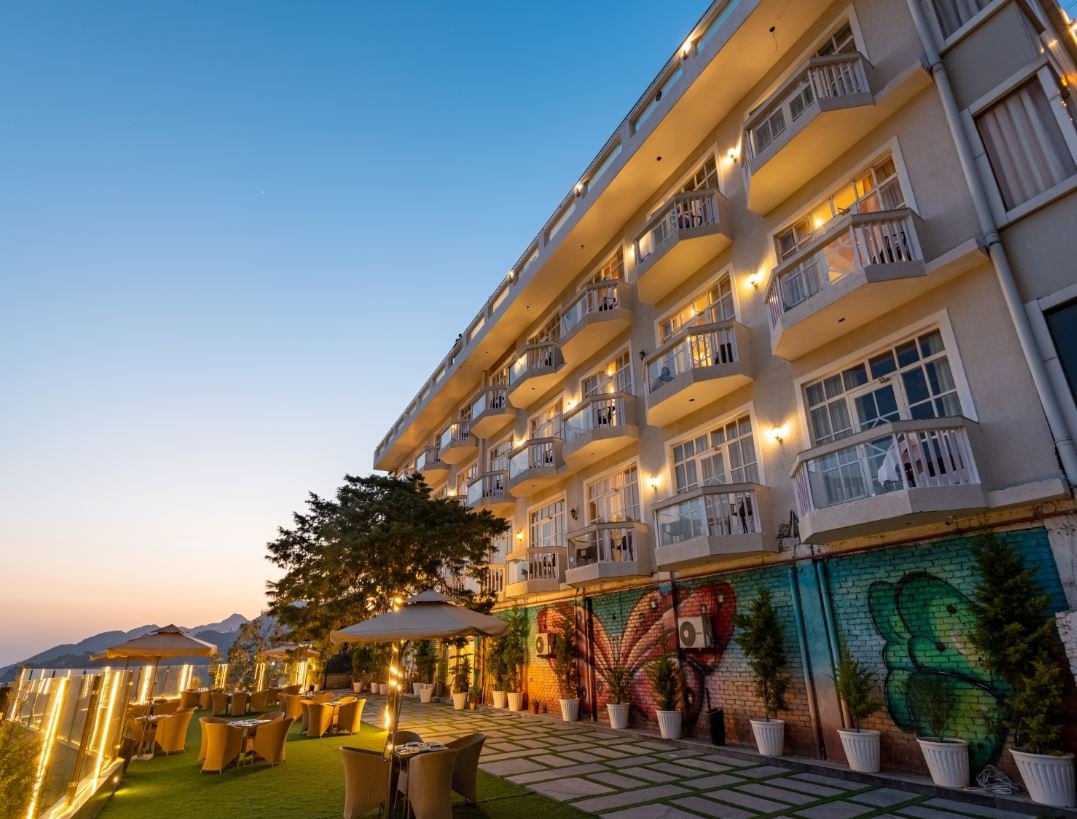 Hotel- Highland By DLS (Standard) ****