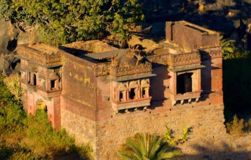 3N/4D – (Elegant) Hill and Lakes Trails (1N Mount Abu + 2N Udaipur)