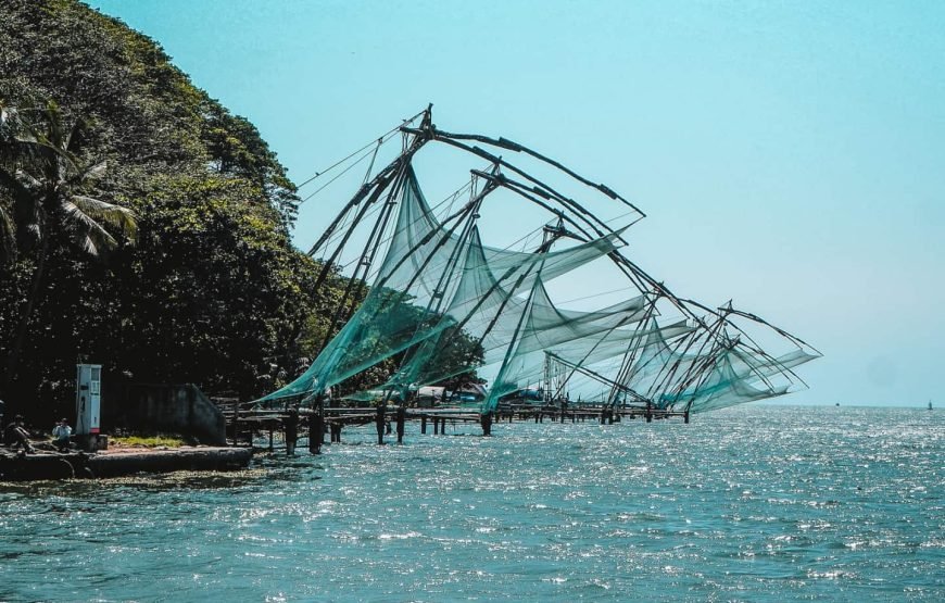 3N/4D – (OTIQ-BWUWGW) BASIC Blissful Kerala (01N Cochin + 02N Kumarakom)