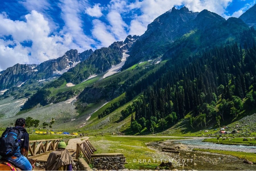 5N/6D ( Basic) Jannat E Kashmir (3N Srinagar + 1N Pahalgam + 1N Houseboat)