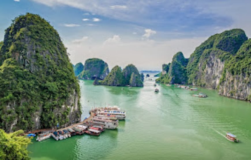 6N/7D -( Standard ) Vietnam SIC tour (1N Hanoi+1N Halong Bay+2N Da Nang+2N Ho Chi Minh)