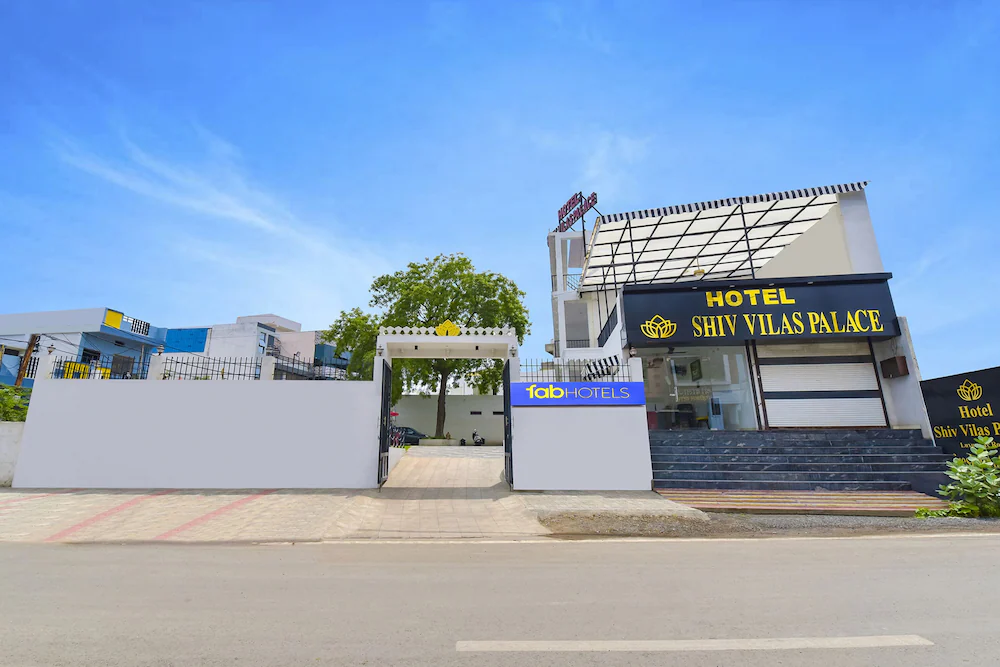 HOTEL SHIV VILAS PALACE ( 3 STAR )***  OR SIMILAR