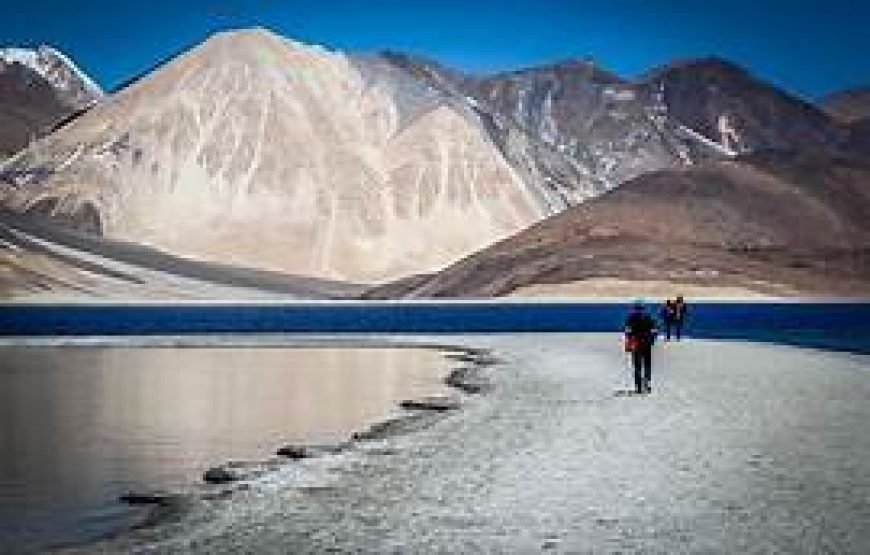 7N/8D-(OTIQ-UPNL7E) LEH LADAKH WITH TURTUK (2N LEH+2N NUBRA VALLEY+1N PANGONG+2N LEH )