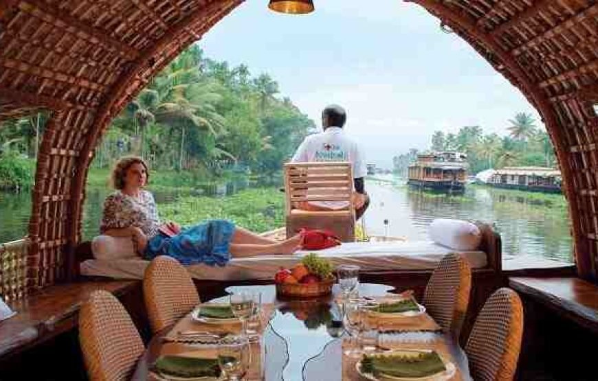 5N/6D- (OTIQ- 75CWHD) ROMANTIC KERALA WITH TRIVANDRUM (2N MUNNAR+ 1N ALLEPPEY + 2N KOVALAM)