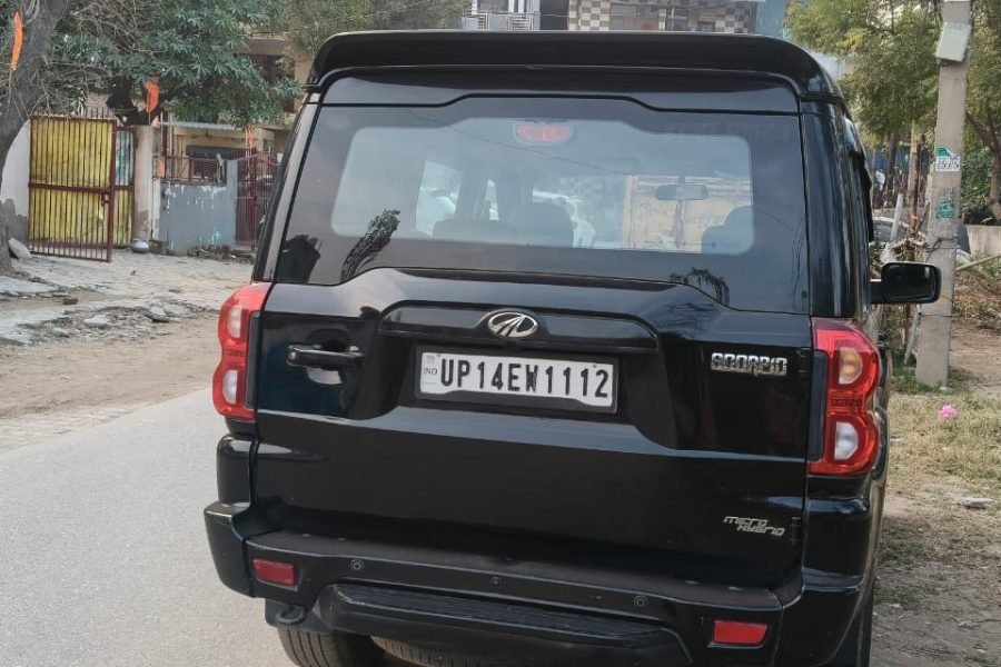 Mahindra Scorpio (OTIQ-KWIHGA) UP1112