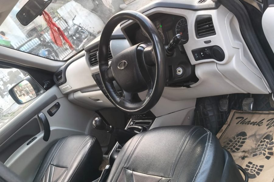 Mahindra Scorpio (OTIQ-KWIHGA) UP1112