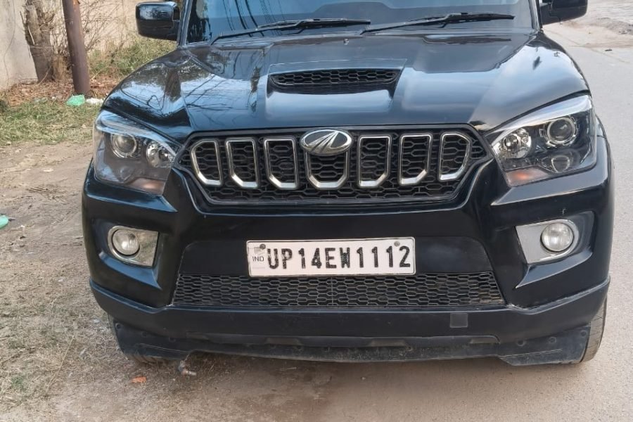 Mahindra Scorpio (OTIQ-KWIHGA) UP1112
