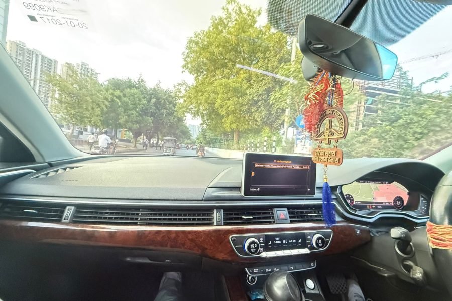 AUDI A4 ( OTIQ-OCNIPT)