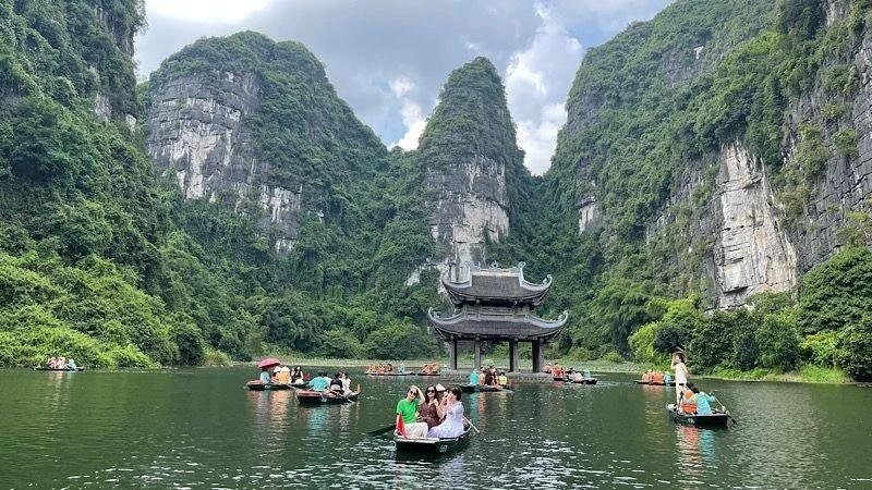 DAY 2 — NINH BINH LUXURY DAY EXPERIENCE