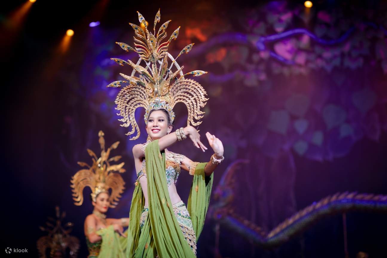 DAY 1: ARRIVAL IN BANGKOK – PATTAYA TRANSFER – CORPORATE CONFERENCE – ALCAZAR SHOW