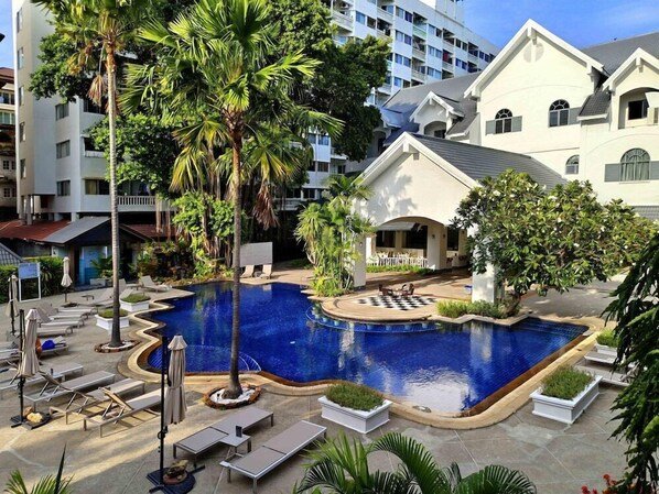 HOTEL-PATTAYA- POOH BEACH RESORT AND SPA **** OR MIND RESORT AND SPA**** SIMILAR